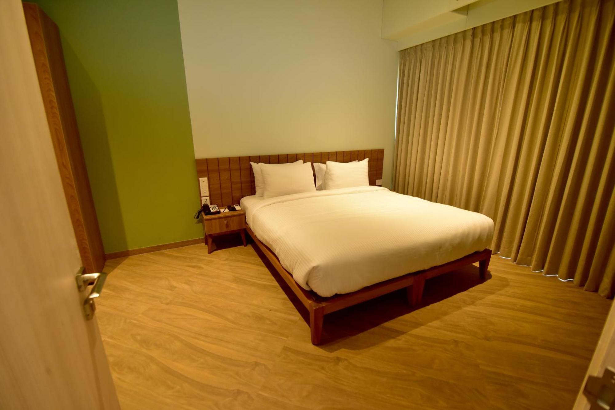 Oxford Golf Resort Pirangut Dış mekan fotoğraf